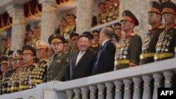 2023年7月,平壤庆祝韩战终战70周年举行大规模阅兵,金正恩与俄罗斯国防部长谢尔盖·绍伊古(Sergei Shoigu)及中国代表团并肩检阅了朝鲜最新的核导弹和攻击无人机。
