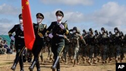 资料照片:参加中俄演习的中国军队。