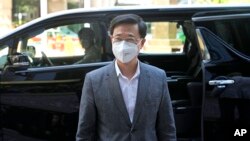 前香港政务司司长李家超(John Lee)正式宣布参选新一届香港特首。(美联社2022年4月8日)