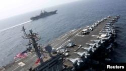 资料照:美国海军尼米兹级林肯号航母(USS Abraham Lincoln)