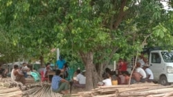 ရခိုင်ပြည်နယ်မြောက်ပိုင်း တိုက်ပွဲတွေကြောင့် ဒေသခံတွေ အခက်ကြုံ ရခိုင်ပြည်နယ်မြောက်ပိုင်း တိုက်ပွဲတွေကြောင့် ဒေသခံတွေ အခက်ကြုံ