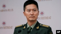 资料照片:2022年11月22日,中国国防部发言人谭克非在柬埔寨暹粒举行的东盟国防部长会议举行的新闻发布会上。(美联社照片)