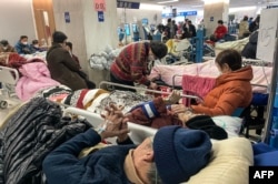 上海同仁医院里的病人。(2023年1月3日)