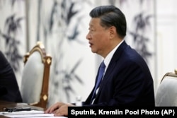 中国领导人习近平在乌兹别克斯坦撒马尔罕参加上海合作组织峰会期间与俄罗斯总统普京举行会谈时讲话。(2022年9月15日)