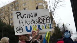 Акція активістів під стінами посольства РФ у Вашингтоні. Відео Акція активістів під стінами посольства РФ у Вашингтоні. Відео