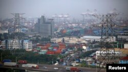 中国上海浦东自贸区鸟瞰 (资料照片)