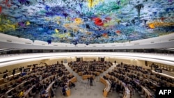 联合国人权理事会第37次会议在日内瓦举行有关叙利亚儿童权利被侵犯问题的讨论会。(2018年3月13日)