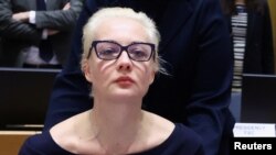 Юлія Навальна, вдова Олексія Навального, бере участь у зустрічі міністрів закордонних справ ЄС у Брюсселі, Бельгія, 19 лютого 2024 року. REUTERS/Yves Herman