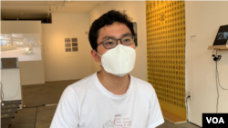 《流浪·香港》主办机构“狮山冰室”成员汤姆(化名) (美国之音记者方冰拍摄,2022年6月13日)