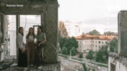 Як нині відзначають закінчення школи в Україні. Відео