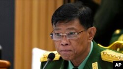 မြန်မာကာကွယ်ရေးဝန်ကြီး ဗိုလ်ချုပ်ကြီးမြထွန်းဦး ၁၆ ကြိမ်မြောက် အာဆီယံ ကာကွယ်ရေးဝန်ကြီးများ အစည်းအဝေးကို ကမ္ဘောဒီးယားနိုင်ငံ၊ ဖနွမ်းပင်မြို့မှာတက်ရောက်စဉ်။ (ဇွန် ၂၂၊ ၂၀၂၂)