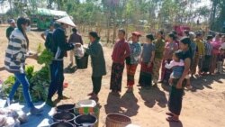 တိုက်ပွဲအချိန်မရွေးဖြစ်နိုင်တဲ့အတွက် ဒီးမော့ဆို စစ်ဘေးရှောင်တွေ နေရပ်မပြန်ဖို့ သတိပေးထား
 တိုက်ပွဲအချိန်မရွေးဖြစ်နိုင်တဲ့အတွက် ဒီးမော့ဆို စစ်ဘေးရှောင်တွေ နေရပ်မပြန်ဖို့ သတိပေးထား