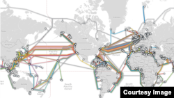 全球海底光缆示意图,图片由TeleGeography提供。