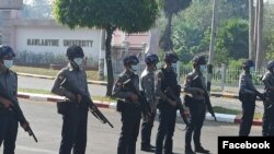 မော်လမြိုင်တက္ကသိုလ်အနီး