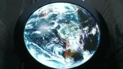 大千视界:纽约市大屏幕直播来自太空的地球图像 大千视界:纽约市大屏幕直播来自太空的地球图像