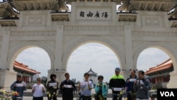 台湾人权团体代表聚会要求北京释放人权人士(美国之音杨明摄)