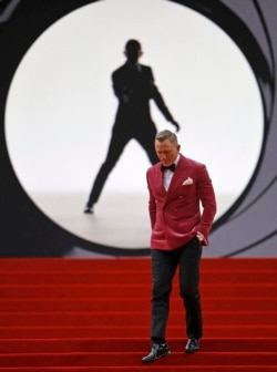 资料照:英国演员丹尼尔·克雷格(Daniel Craig)出席影片《007:无暇赴死》的首映式。(2021年9月28日)