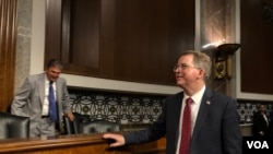 美国国防部主计长诺奎斯特(David Norquist)2019年7月24日到参议院军委会作证(美国之音黎堡)