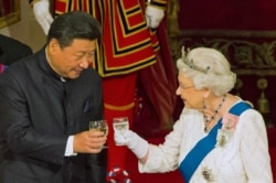 资料照:英国女王在伦敦设宴招待到访的中国领导人习近平。(2015年10月20日)