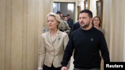 Ілюстраційне фото: президент України Володимир Зеленський з головою Єврокомісії Урсулою фон дер Ляєн в Києві 4 листопада 2023 року