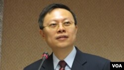 台湾新任陆委会主委王郁琦(美国之音记者 张永泰拍摄)