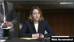 美国国防部副部长被提名人希克斯(Kathleen Hicks)2021年2月2日出席参议院军事委员会有关她的人事提名确认听证会。(网络视频截图)