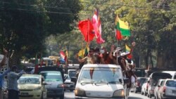 အာဏာသိမ်းထောက်ခံဆန္ဒပြပွဲ သတင်းယူသူ သတင်းသမားနှစ်ဦး ရိုက်နှက်ခံရ အာဏာသိမ်းထောက်ခံဆန္ဒပြပွဲ သတင်းယူသူ သတင်းသမားနှစ်ဦး ရိုက်နှက်ခံရ