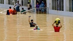 အိန္ဒိယရေဘေး ဒေသခံသောင်းချီ နေအိမ်တွေ စွန့်ခွာထွက်ပြေးရ အိန္ဒိယရေဘေး ဒေသခံသောင်းချီ နေအိမ်တွေ စွန့်ခွာထွက်ပြေးရ