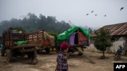 ရှမ်းပြည်နယ် IDP စစ်ရှောင်ဒုက္ခသည်စခန်းက အမျိုးသမီးတဦး (ဇန်နဝါရီ ၁၃၊ ၂၀၂၁၉)