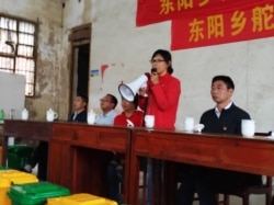 2019年5月28日,零废弃村庄创始人陈立雯在江西东阳乡垃圾分类动员会发言。(中国零废弃村庄创始人陈立雯提供)
