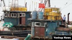 中国非法渔船被韩国海上护卫队拘捕。(资料照)