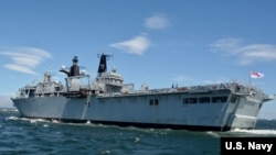 英国皇家海军“海神之子”号军舰2018年6月访问驻日美军基地(美国海军照片)