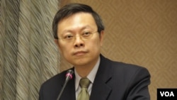 台湾陆委会主委王郁琦3月20日在立法院(美国之音申华拍摄)