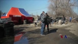 亲俄人士在乌克兰东端设检查站 亲俄人士在乌克兰东端设检查站