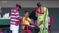 အိန္ဒိယမှာ လူငယ်တွေကို ကိုဗစ်ကာကွယ်ဆေး စထိုး အိန္ဒိယမှာ လူငယ်တွေကို ကိုဗစ်ကာကွယ်ဆေး စထိုး