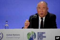 2021年11月10日,中国气候变化问题特使解振华在苏格兰格拉斯哥举行的第26届联合国气候变化大会(COP26)上发表讲话。