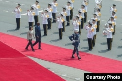 台湾总统蔡英文在台北以军礼欢迎海地总统莫伊兹(台湾总统府图片)