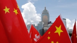 恐被“用完就扔” 香港体制外精英作两手准备 恐被“用完就扔” 香港体制外精英作两手准备
