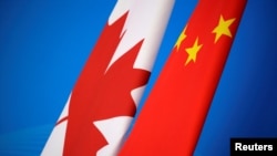 加拿大与中国国旗(路透社资料照)