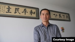 遭到中国当局打压的维权律师之一,北京律师谢燕益(新公民运动网站图片)。他参与代理数十起维权案件。2015年7月被当局带走。