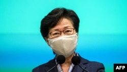 香港特首林郑月娥在香港举行的每周例行记者会上讲话。(2020年6月9日)