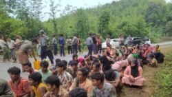ရခိုင်ဘက်က မွတ်ဆလင် ၇၀ ကျော် တောင်ကုတ်မှာ ဖမ်းဆီးခံရ ရခိုင်ဘက်က မွတ်ဆလင် ၇၀ ကျော် တောင်ကုတ်မှာ ဖမ်းဆီးခံရ