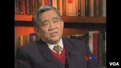 中国著名记者、《墓碑》一书的作者杨继绳在2012年接受美国之音专访,谈中国大饥荒