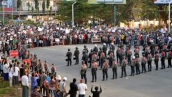 ညဘက် မီးရှို့မှုတွေကြောင့် မြို့ခံတွေ ကိုယ်ထူကိုယ်ထ လုံခြုံရေးတာဝန်ယူနေရ ညဘက် မီးရှို့မှုတွေကြောင့် မြို့ခံတွေ ကိုယ်ထူကိုယ်ထ လုံခြုံရေးတာဝန်ယူနေရ