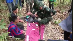 လူပွဲစားတွေ စွန့်ပစ်ခဲ့တဲ့ မြန်မာ ၅၀ ထိုင်း-မလေးနယ်စပ်မှာ အဖမ်းခံရ လူပွဲစားတွေ စွန့်ပစ်ခဲ့တဲ့ မြန်မာ ၅၀ ထိုင်း-မလေးနယ်စပ်မှာ အဖမ်းခံရ