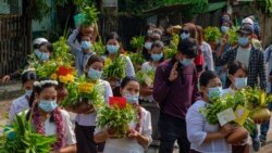 သပိတ်မှောက် ဆန္ဒပြပွဲများနဲ့ သင်္ကြန်အကြတ်နေ့ သပိတ်မှောက် ဆန္ဒပြပွဲများနဲ့ သင်္ကြန်အကြတ်နေ့