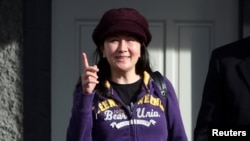 孟晚舟3月6日早些时候离开温哥华的家里前往法庭出席引渡听证会(路透社)