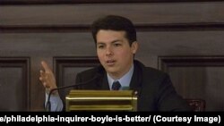 Брендан Бойль, конгресмен-демократ від 13-го округу у штаті Пенсильванія, що покриває ФІладельфію та округ Монтґомері.