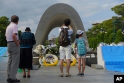 日本广岛遭到原子弹袭击72周年前夕,广岛的和平公园(2017年8月5日)
