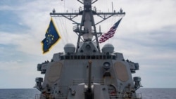 美国海军导弹驱逐舰“马斯廷”号(USS Mustin)本月28日穿越帕拉塞尔群岛水域。